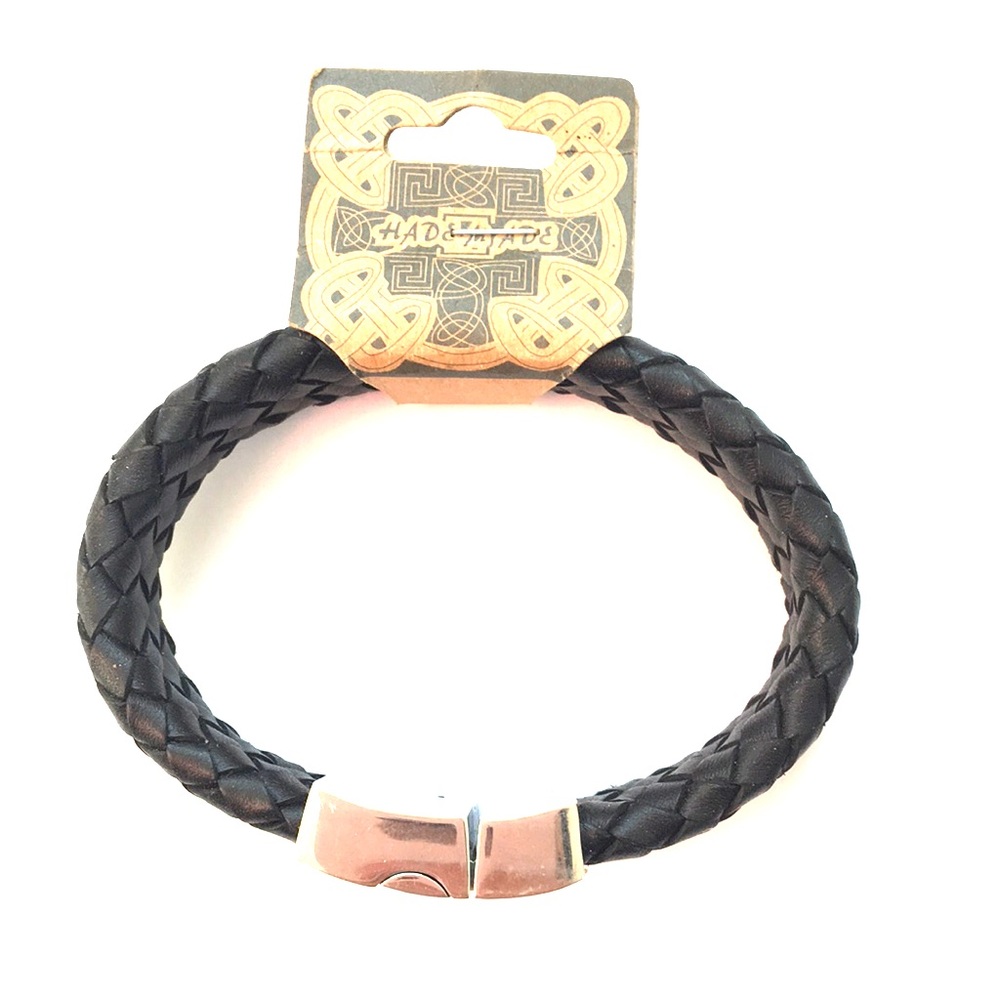 Leather bracelet